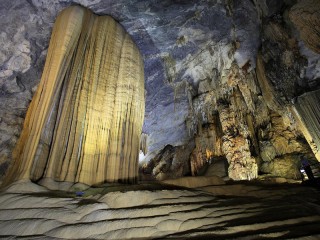 Paradise Cave - Dark Cave (Phong Nha - Ke Bang National Park) Day Tour - Private tour - 30% off