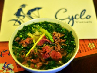 Hanoi Cyclo & Street Food Tour (4 hours) - Private tour - 25% off