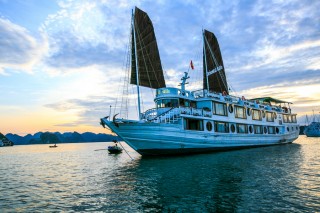 Oriental Sails I - 30% off