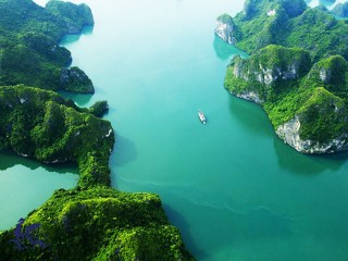 Seaplane on Halong Bay - 25% off