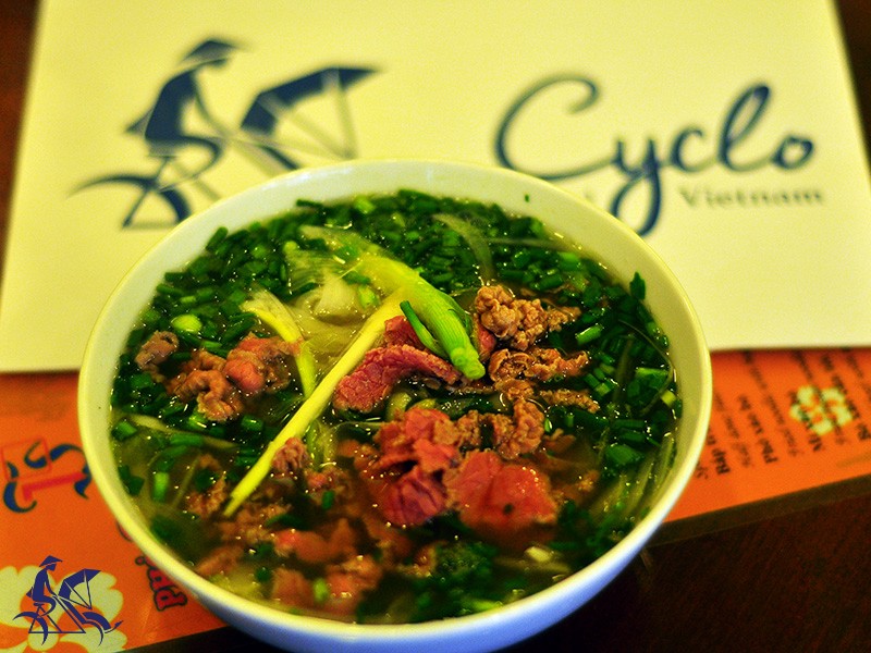 Hanoi Cyclo & Street Food Tour (4 hours) - Private tour - 25% off
