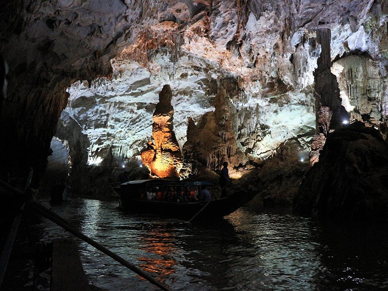 Paradise Cave - Phong Nha Cave (Phong Nha - Ke Bang National Park) Day Tour - Private tour - 30% off