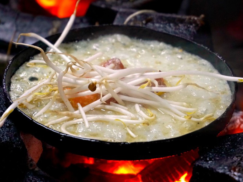  Saigon Street Food Tour by Motorbike
